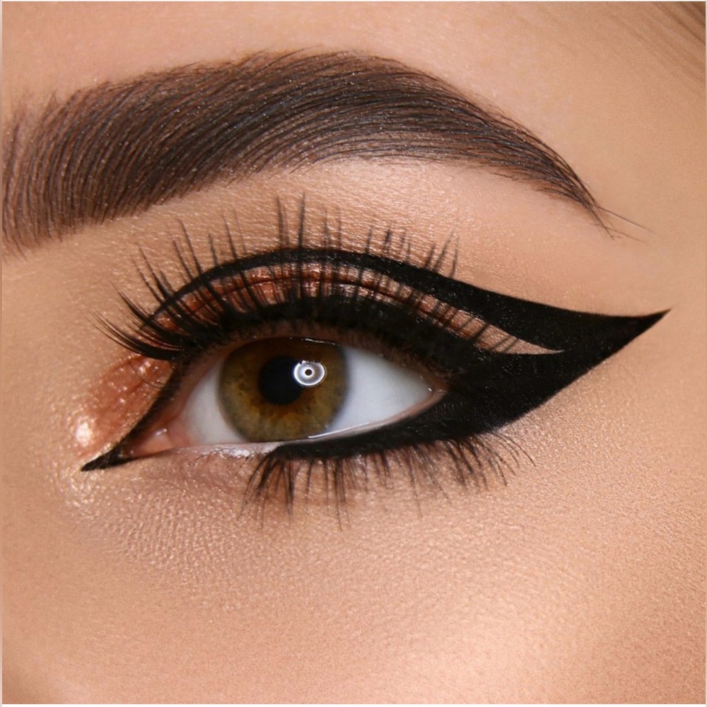 BELLAPIERRE COSMETICS
Liquid Eyeliner - BLACK - Picture 4 of 7